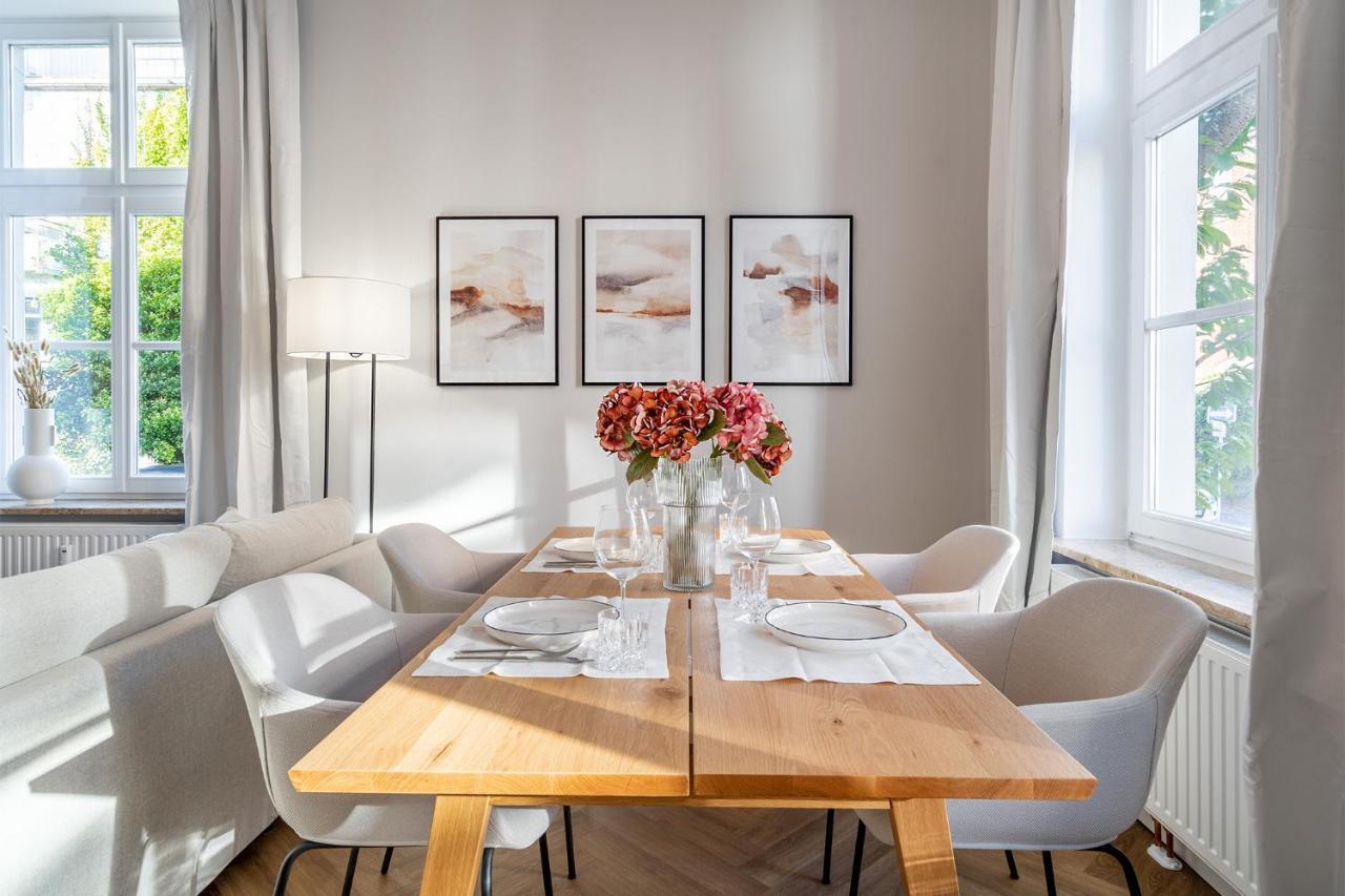 Apartment Villa Anna - Wohnung Mit Stellplatz Emden Extérieur photo
