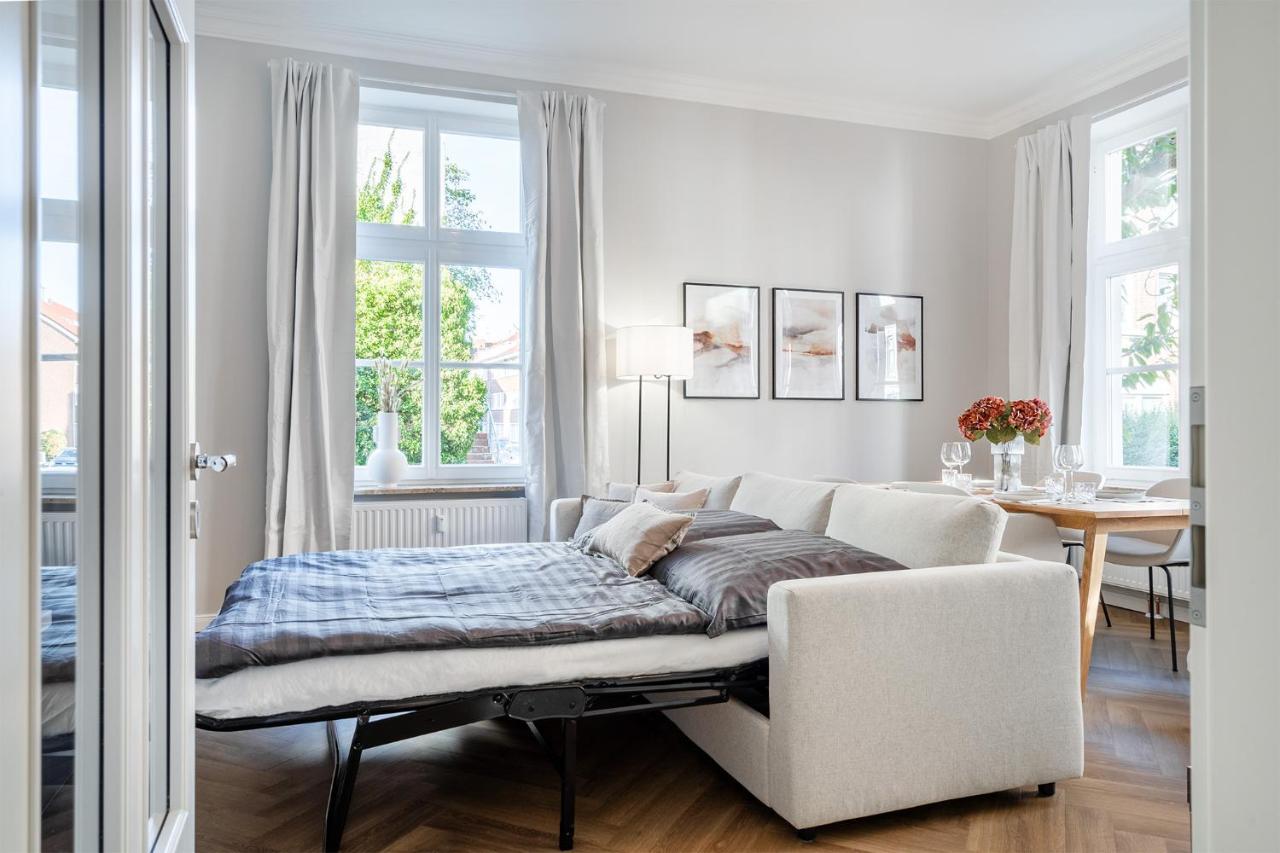 Apartment Villa Anna - Wohnung Mit Stellplatz Emden Extérieur photo
