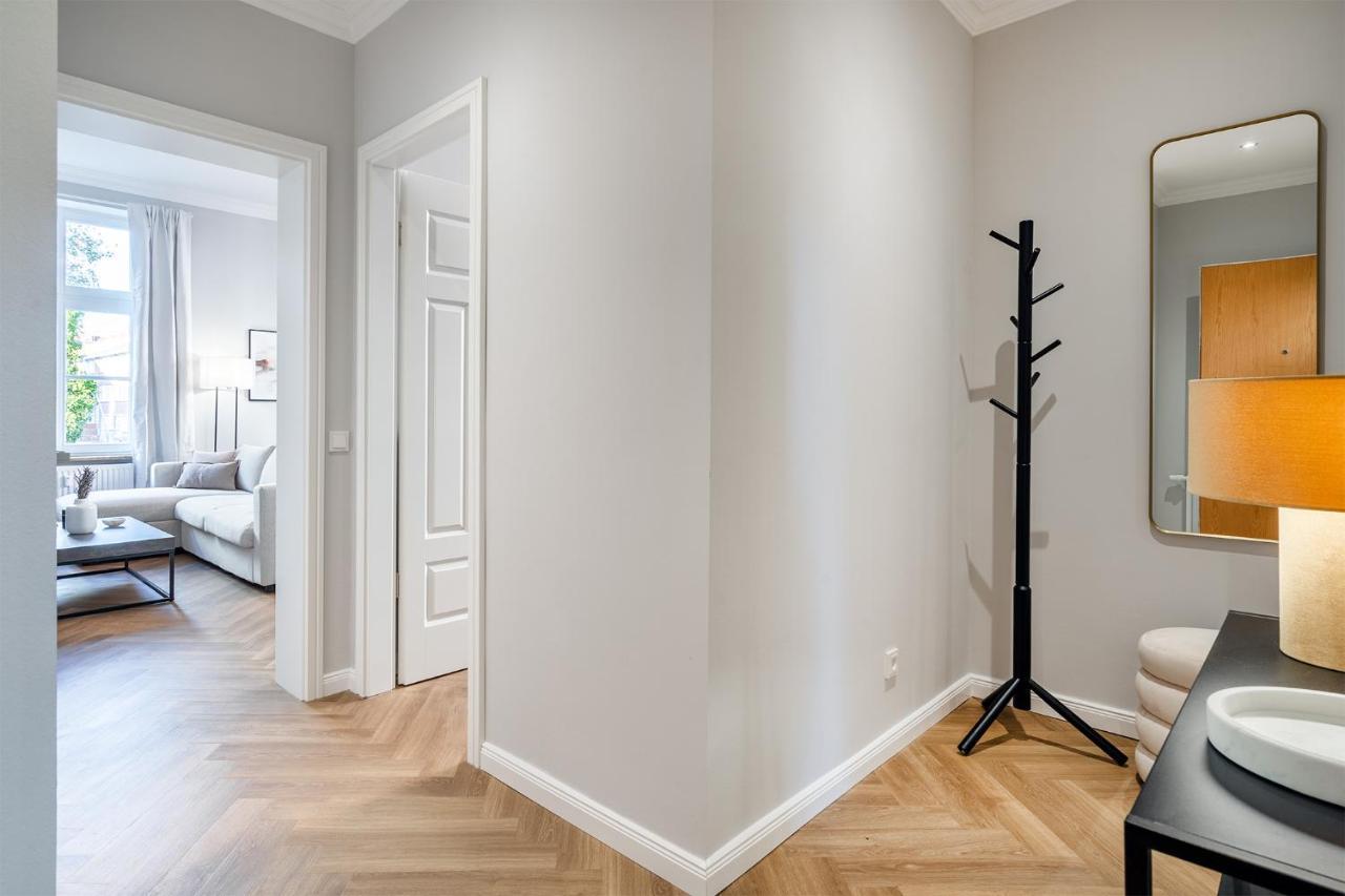 Apartment Villa Anna - Wohnung Mit Stellplatz Emden Extérieur photo
