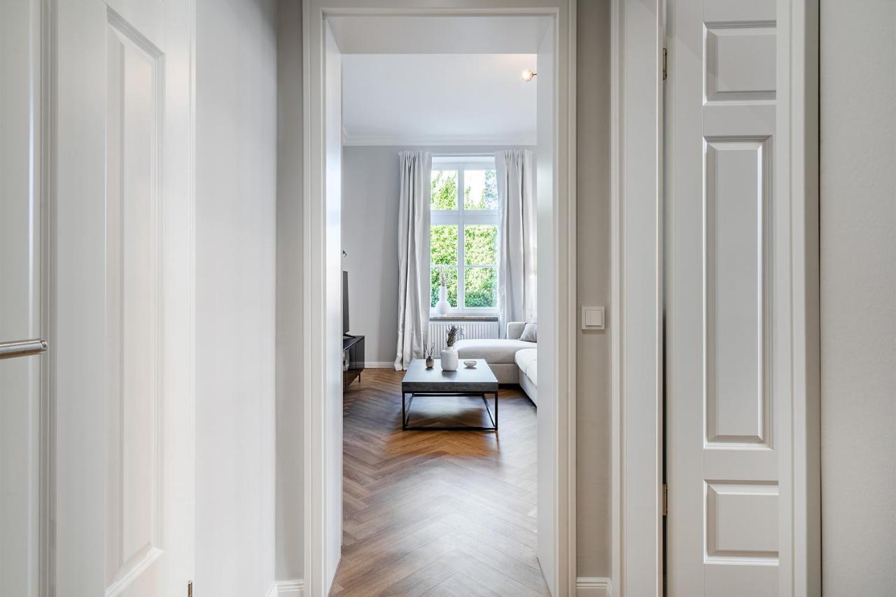 Apartment Villa Anna - Wohnung Mit Stellplatz Emden Extérieur photo
